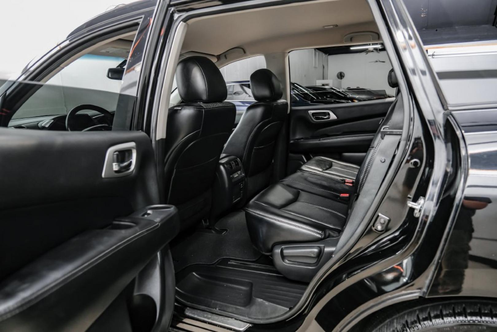 2014 Super Black /Charcoal Nissan Pathfinder Platinum (5N1AR2MN7EC) with an 3.5L V6 engine, CVT transmission, located at 15300 Midway Rd., Addison, TX, 75001, (972) 702-0011, 32.958321, -96.838074- Photo#45