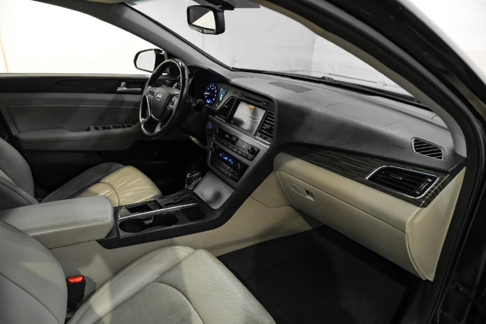 2015 Phantom Black /Gray Hyundai Sonata Limited (5NPE34AF4FH) with an 2.4L I4 DGI DOHC 16V ULEV II 185hp engine, Automatic transmission, located at 15300 Midway Rd., Addison, TX, 75001, (972) 702-0011, 32.958321, -96.838074- Photo#13