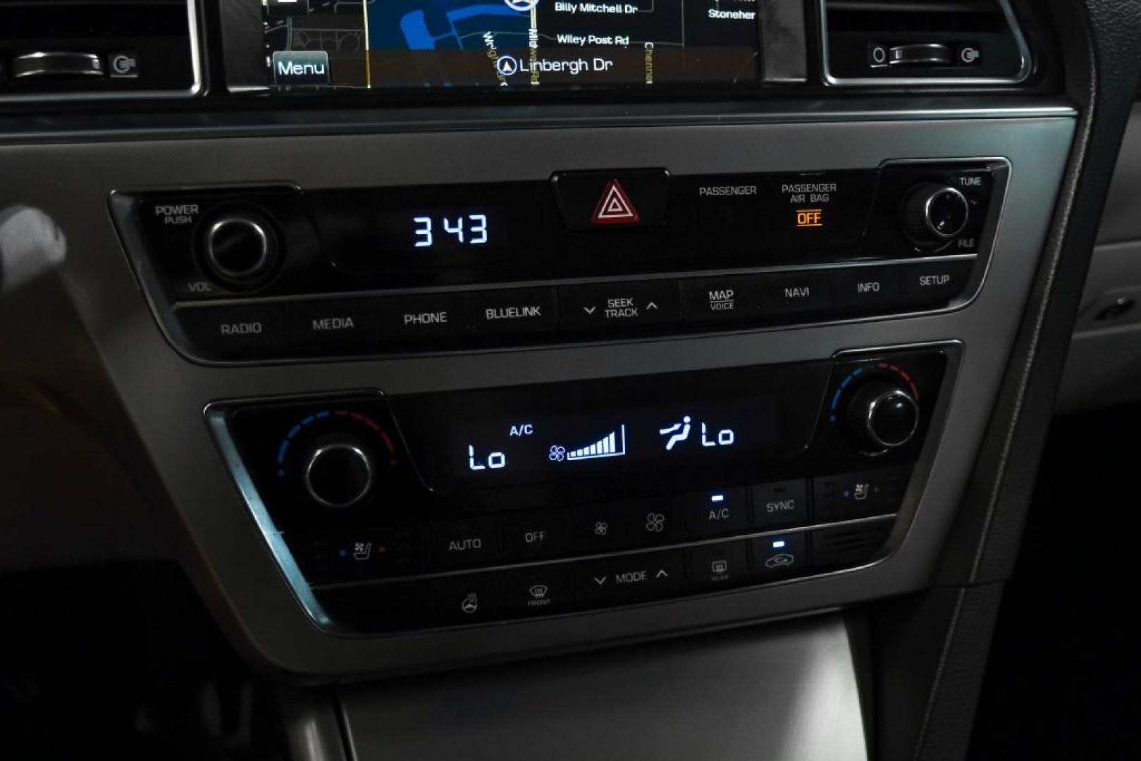 2015 Phantom Black /Gray Hyundai Sonata Limited (5NPE34AF4FH) with an 2.4L I4 DGI DOHC 16V ULEV II 185hp engine, Automatic transmission, located at 15300 Midway Rd., Addison, TX, 75001, (972) 702-0011, 32.958321, -96.838074- Photo#25