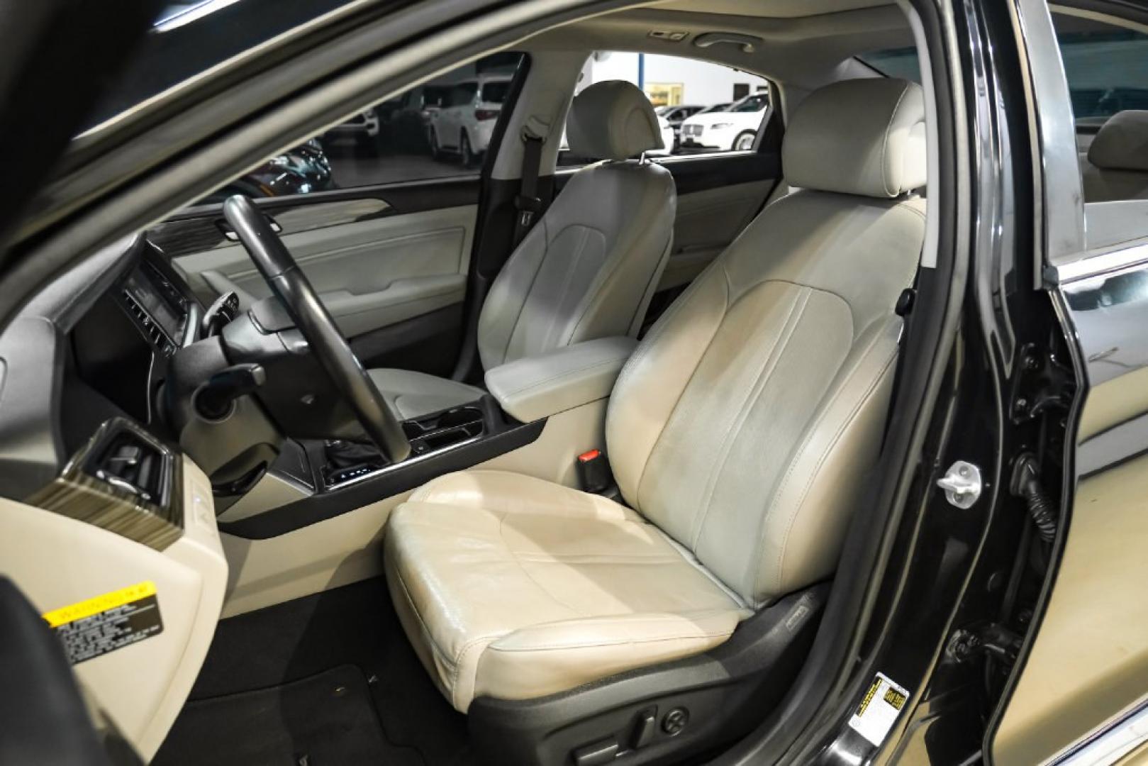 2015 Phantom Black /Gray Hyundai Sonata Limited (5NPE34AF4FH) with an 2.4L I4 DGI DOHC 16V ULEV II 185hp engine, Automatic transmission, located at 15300 Midway Rd., Addison, TX, 75001, (972) 702-0011, 32.958321, -96.838074- Photo#27