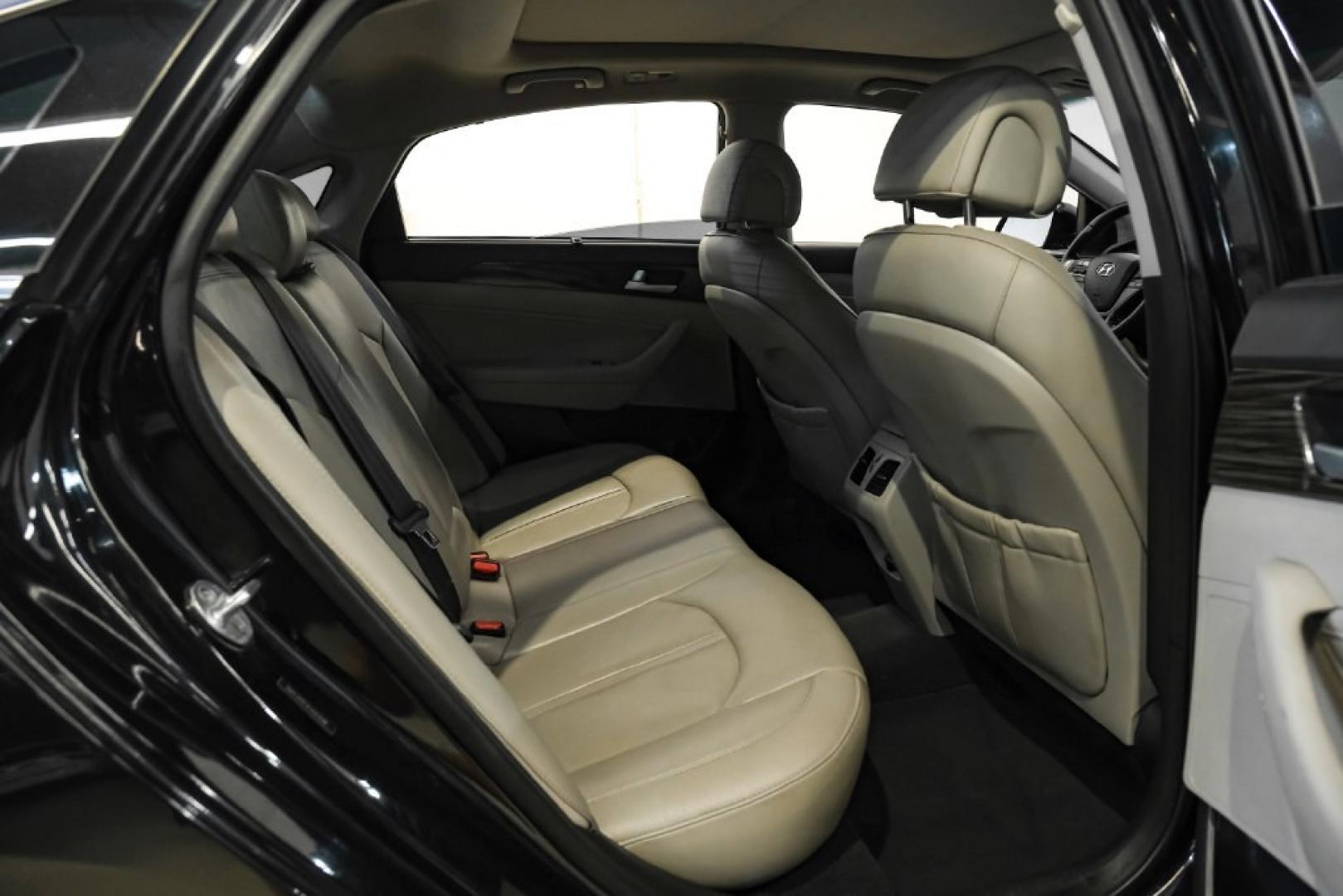 2015 Phantom Black /Gray Hyundai Sonata Limited (5NPE34AF4FH) with an 2.4L I4 DGI DOHC 16V ULEV II 185hp engine, Automatic transmission, located at 15300 Midway Rd., Addison, TX, 75001, (972) 702-0011, 32.958321, -96.838074- Photo#31