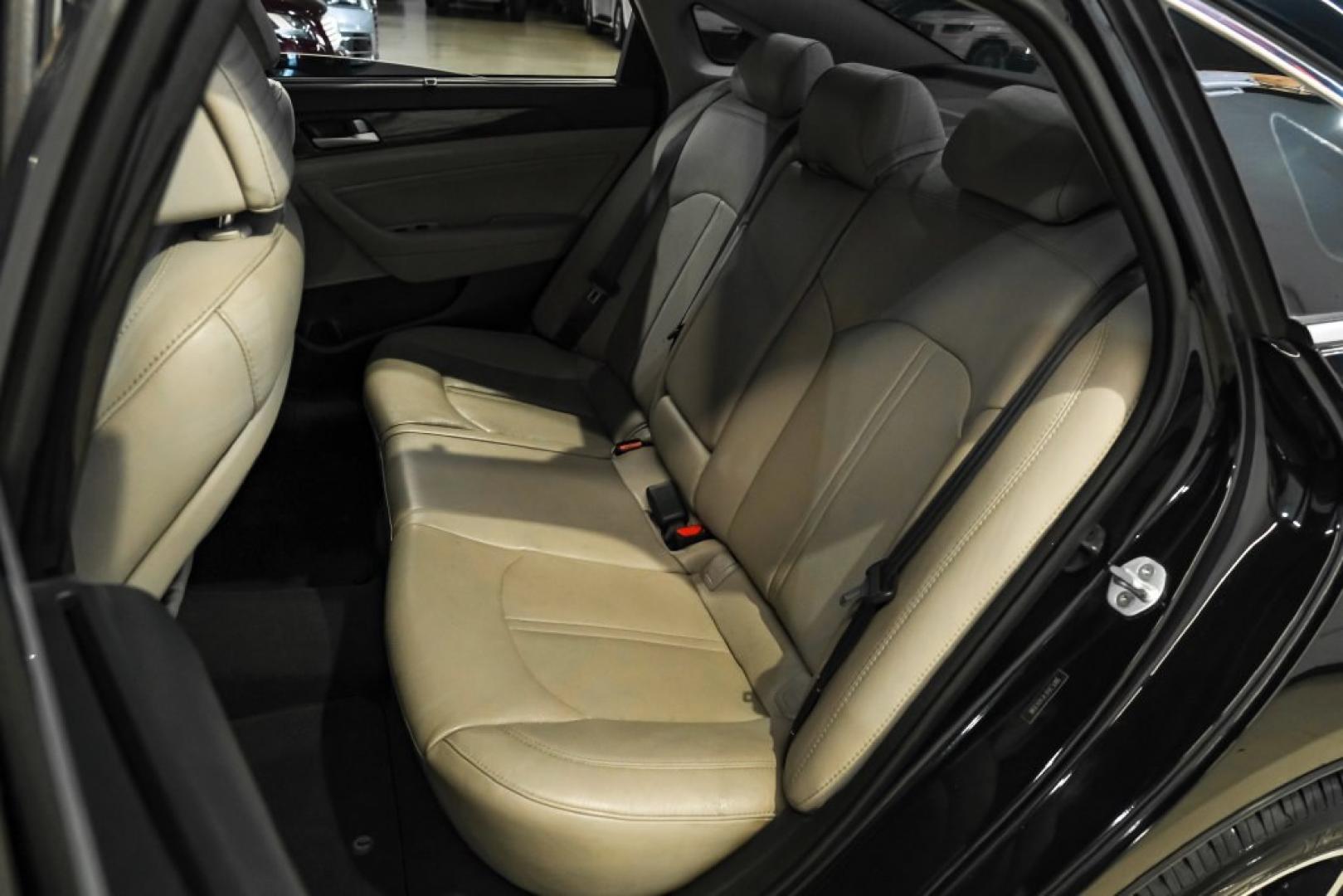 2015 Phantom Black /Gray Hyundai Sonata Limited (5NPE34AF4FH) with an 2.4L I4 DGI DOHC 16V ULEV II 185hp engine, Automatic transmission, located at 15300 Midway Rd., Addison, TX, 75001, (972) 702-0011, 32.958321, -96.838074- Photo#33