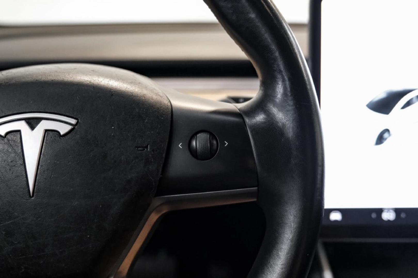 2018 Pearl White Multi-Coat /Black Tesla Model 3 Long Range (5YJ3E1EAXJF) with an Electric Motor engine, Automatic transmission, located at 15300 Midway Rd., Addison, TX, 75001, (972) 702-0011, 32.958321, -96.838074- Photo#16