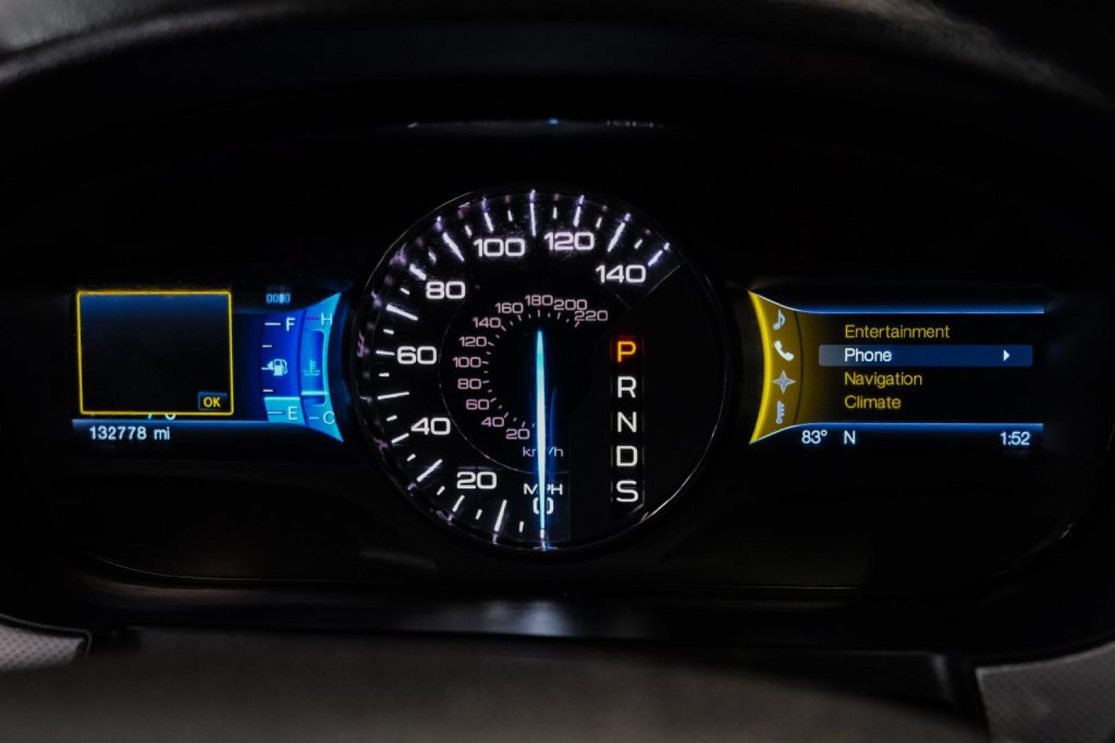 2013 Tuxedo Black Metallic /Black Ford Edge SEL (2FMDK4JC7DB) with an 3.5L V6 Ti-VCT engine, Automatic transmission, located at 15300 Midway Rd., Addison, TX, 75001, (972) 702-0011, 32.958321, -96.838074- Photo#20