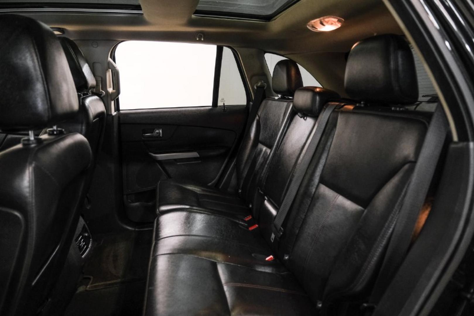 2013 Tuxedo Black Metallic /Black Ford Edge SEL (2FMDK4JC7DB) with an 3.5L V6 Ti-VCT engine, Automatic transmission, located at 15300 Midway Rd., Addison, TX, 75001, (972) 702-0011, 32.958321, -96.838074- Photo#37