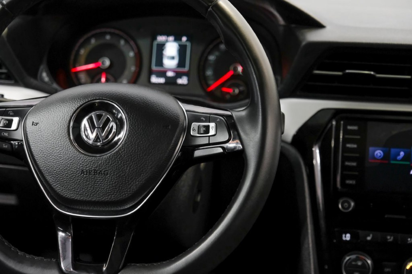 2022 Platinum Gray Metallic /Titan Black Volkswagen Passat 2.0T SE (1VWSA7A30NC) with an 2.0L I4 TSI Turbocharged engine, Automatic transmission, located at 15300 Midway Rd., Addison, TX, 75001, (972) 702-0011, 32.958321, -96.838074- Photo#23