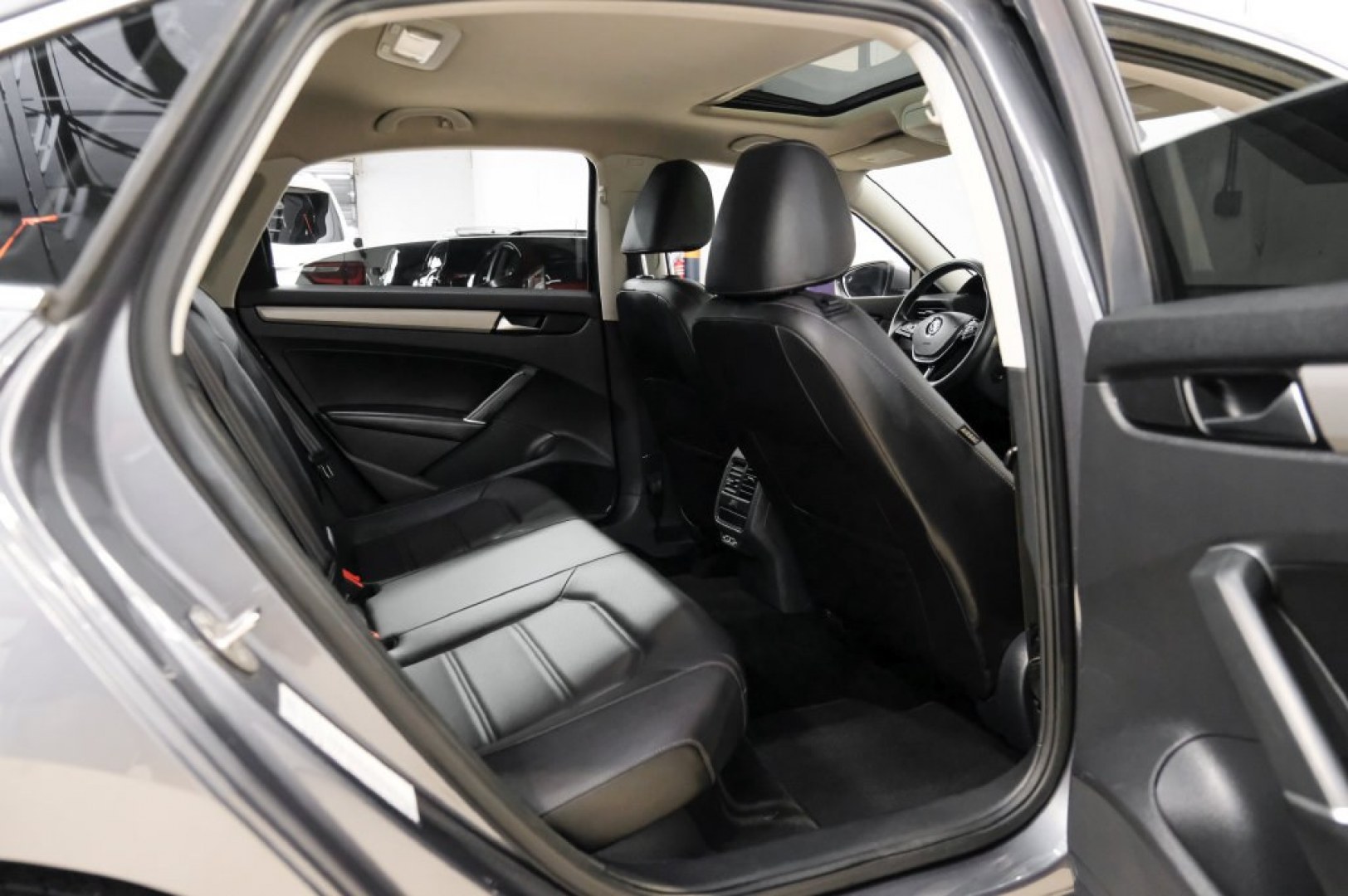 2022 Platinum Gray Metallic /Titan Black Volkswagen Passat 2.0T SE (1VWSA7A30NC) with an 2.0L I4 TSI Turbocharged engine, Automatic transmission, located at 15300 Midway Rd., Addison, TX, 75001, (972) 702-0011, 32.958321, -96.838074- Photo#44