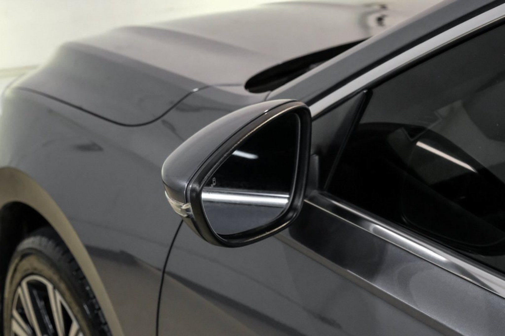 2022 Platinum Gray Metallic /Titan Black Volkswagen Passat 2.0T SE (1VWSA7A30NC) with an 2.0L I4 TSI Turbocharged engine, Automatic transmission, located at 15300 Midway Rd., Addison, TX, 75001, (972) 702-0011, 32.958321, -96.838074- Photo#49