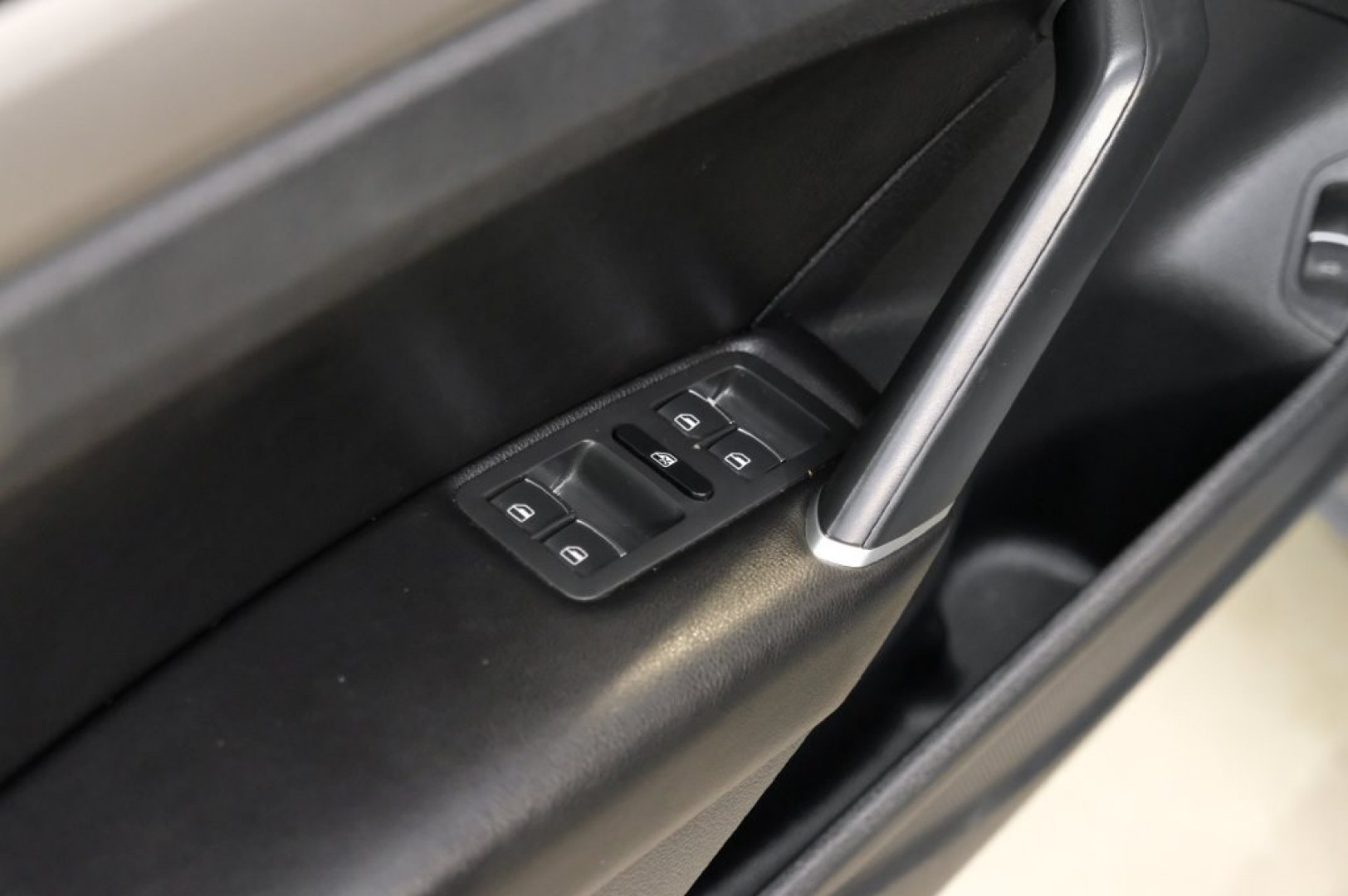 2022 Platinum Gray Metallic /Titan Black Volkswagen Passat 2.0T SE (1VWSA7A30NC) with an 2.0L I4 TSI Turbocharged engine, Automatic transmission, located at 15300 Midway Rd., Addison, TX, 75001, (972) 702-0011, 32.958321, -96.838074- Photo#51