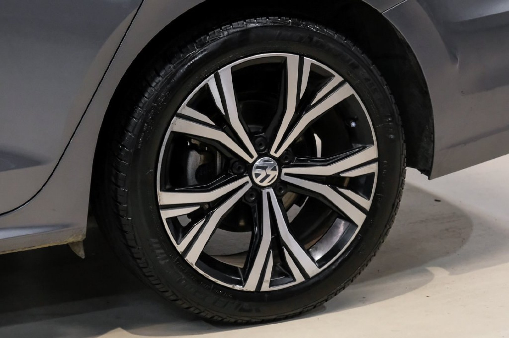 2022 Platinum Gray Metallic /Titan Black Volkswagen Passat 2.0T SE (1VWSA7A30NC) with an 2.0L I4 TSI Turbocharged engine, Automatic transmission, located at 15300 Midway Rd., Addison, TX, 75001, (972) 702-0011, 32.958321, -96.838074- Photo#63