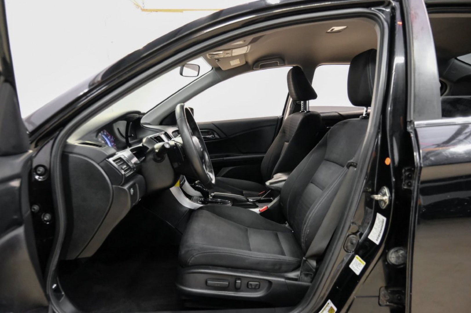 2014 Crystal Black Pearl /Black Honda Accord Sport (1HGCR2F52EA) with an 2.4L I4 DOHC i-VTEC 16V engine, CVT transmission, located at 15300 Midway Rd., Addison, TX, 75001, (972) 702-0011, 32.958321, -96.838074- Photo#3