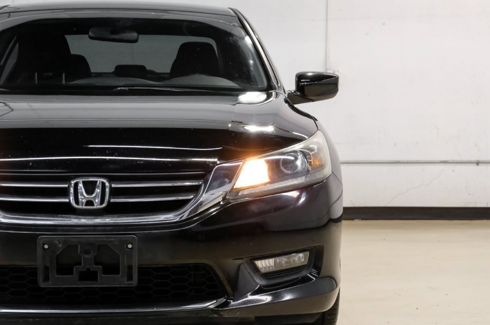 2014 Crystal Black Pearl /Black Honda Accord Sport (1HGCR2F52EA) with an 2.4L I4 DOHC i-VTEC 16V engine, CVT transmission, located at 15300 Midway Rd., Addison, TX, 75001, (972) 702-0011, 32.958321, -96.838074- Photo#49