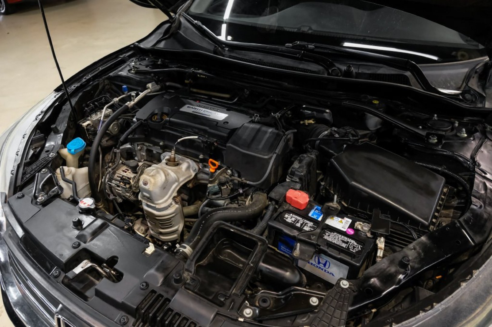 2014 Crystal Black Pearl /Black Honda Accord Sport (1HGCR2F52EA) with an 2.4L I4 DOHC i-VTEC 16V engine, CVT transmission, located at 15300 Midway Rd., Addison, TX, 75001, (972) 702-0011, 32.958321, -96.838074- Photo#51