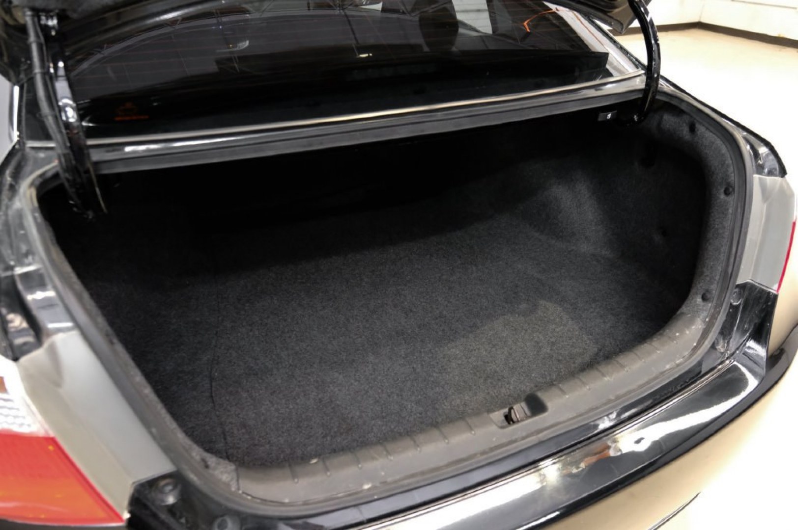 2014 Crystal Black Pearl /Black Honda Accord Sport (1HGCR2F52EA) with an 2.4L I4 DOHC i-VTEC 16V engine, CVT transmission, located at 15300 Midway Rd., Addison, TX, 75001, (972) 702-0011, 32.958321, -96.838074- Photo#55