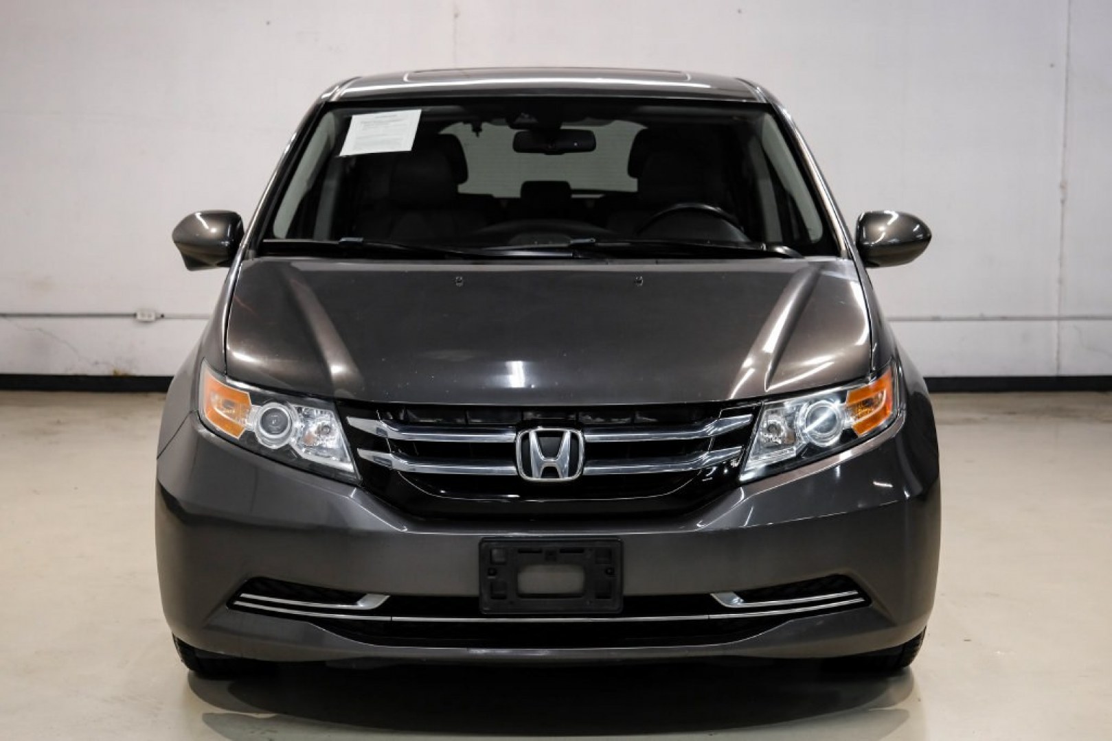 2015 Modern Steel Metallic /Beige Honda Odyssey EX-L (5FNRL5H62FB) with an 3.5L V6 SOHC i-VTEC 24V engine, Automatic transmission, located at 15300 Midway Rd., Addison, TX, 75001, (972) 702-0011, 32.958321, -96.838074- Photo#5