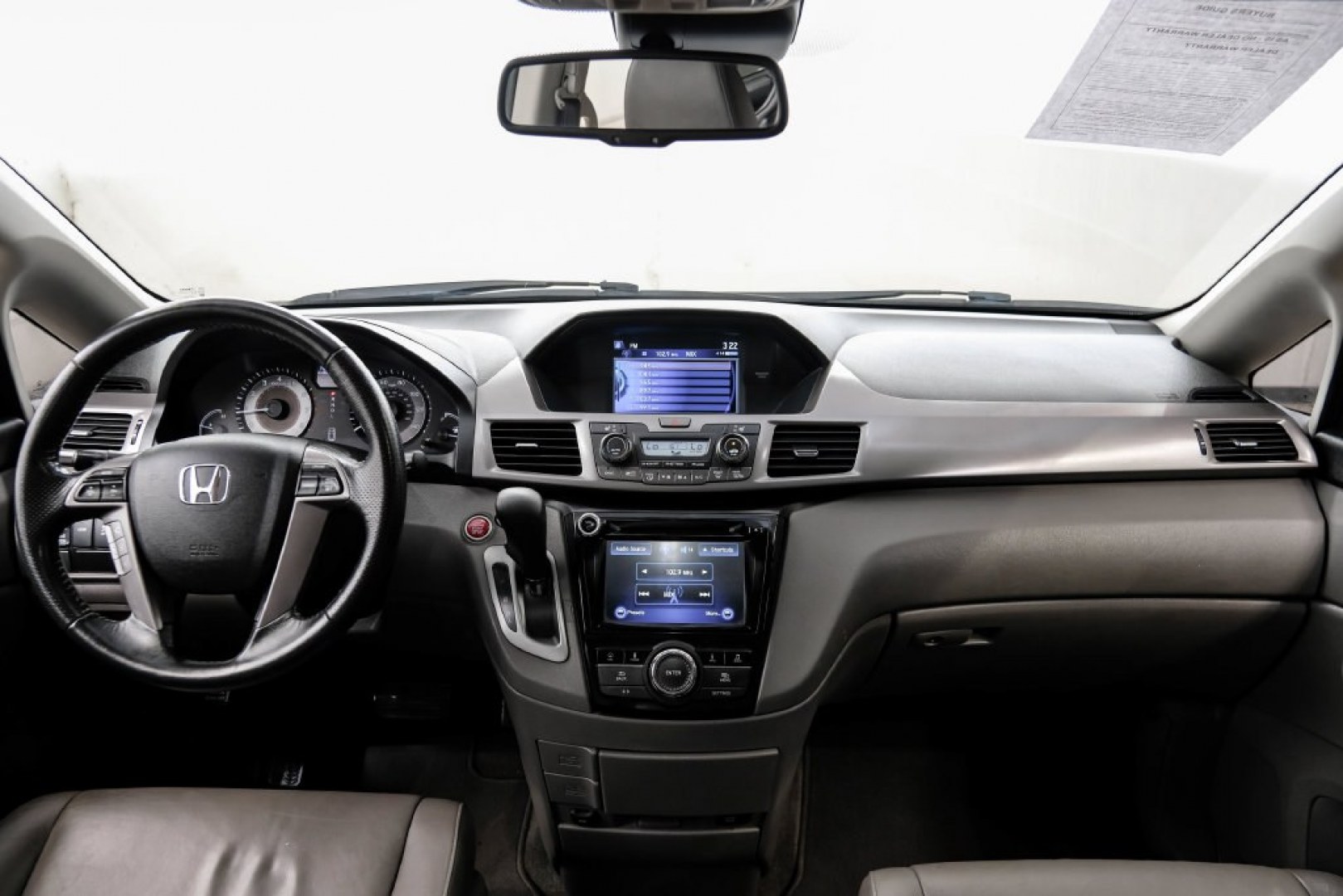 2015 Modern Steel Metallic /Beige Honda Odyssey EX-L (5FNRL5H62FB) with an 3.5L V6 SOHC i-VTEC 24V engine, Automatic transmission, located at 15300 Midway Rd., Addison, TX, 75001, (972) 702-0011, 32.958321, -96.838074- Photo#17