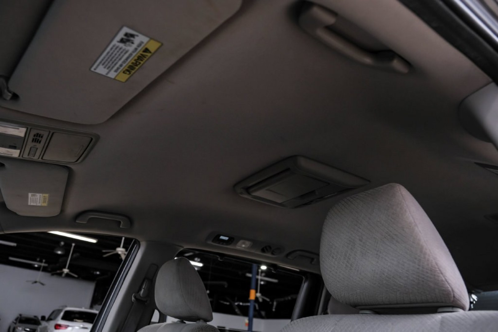 2016 Modern Steel Metallic /Beige Honda Odyssey SE (5FNRL5H35GB) with an 3.5L V6 SOHC i-VTEC 24V engine, Automatic transmission, located at 15300 Midway Rd., Addison, TX, 75001, (972) 702-0011, 32.958321, -96.838074- Photo#39