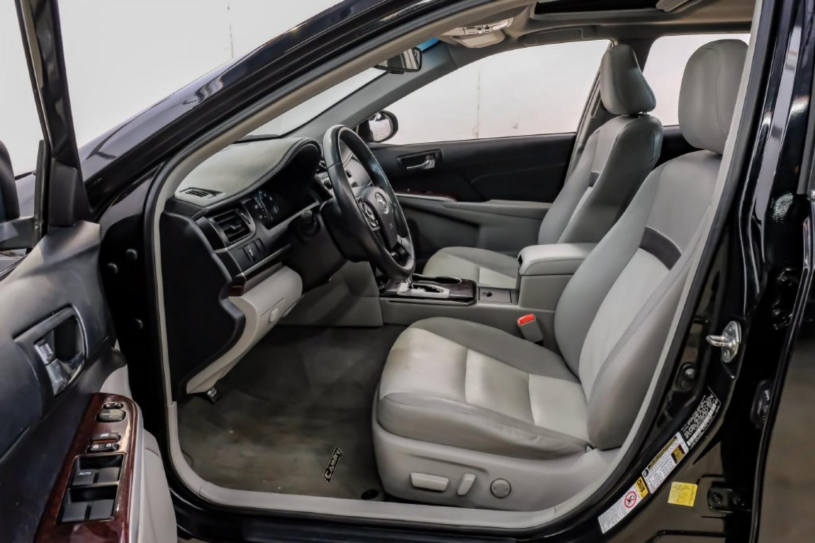 2014 Attitude Black Metallic /Ash Toyota Camry XLE (4T4BF1FK1ER) with an 2.5L I4 SMPI DOHC engine, Automatic transmission, located at 15300 Midway Rd., Addison, TX, 75001, (972) 702-0011, 32.958321, -96.838074- Photo#3