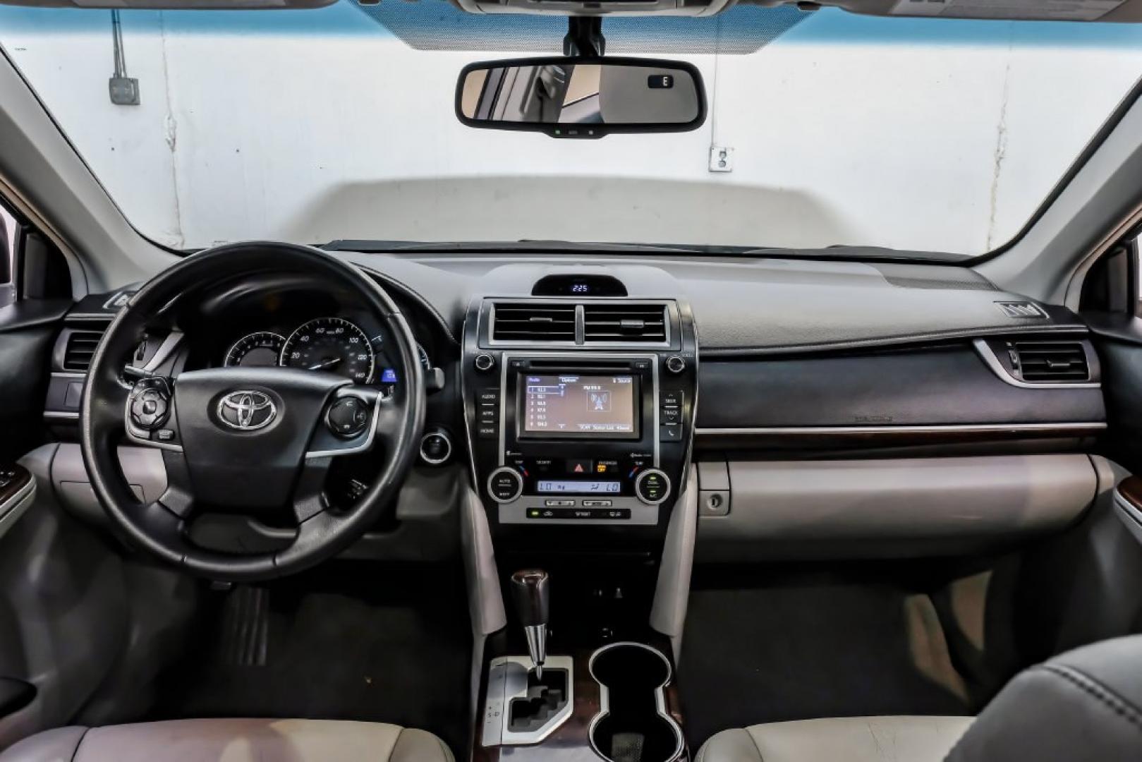 2014 Attitude Black Metallic /Ash Toyota Camry XLE (4T4BF1FK1ER) with an 2.5L I4 SMPI DOHC engine, Automatic transmission, located at 15300 Midway Rd., Addison, TX, 75001, (972) 702-0011, 32.958321, -96.838074- Photo#19