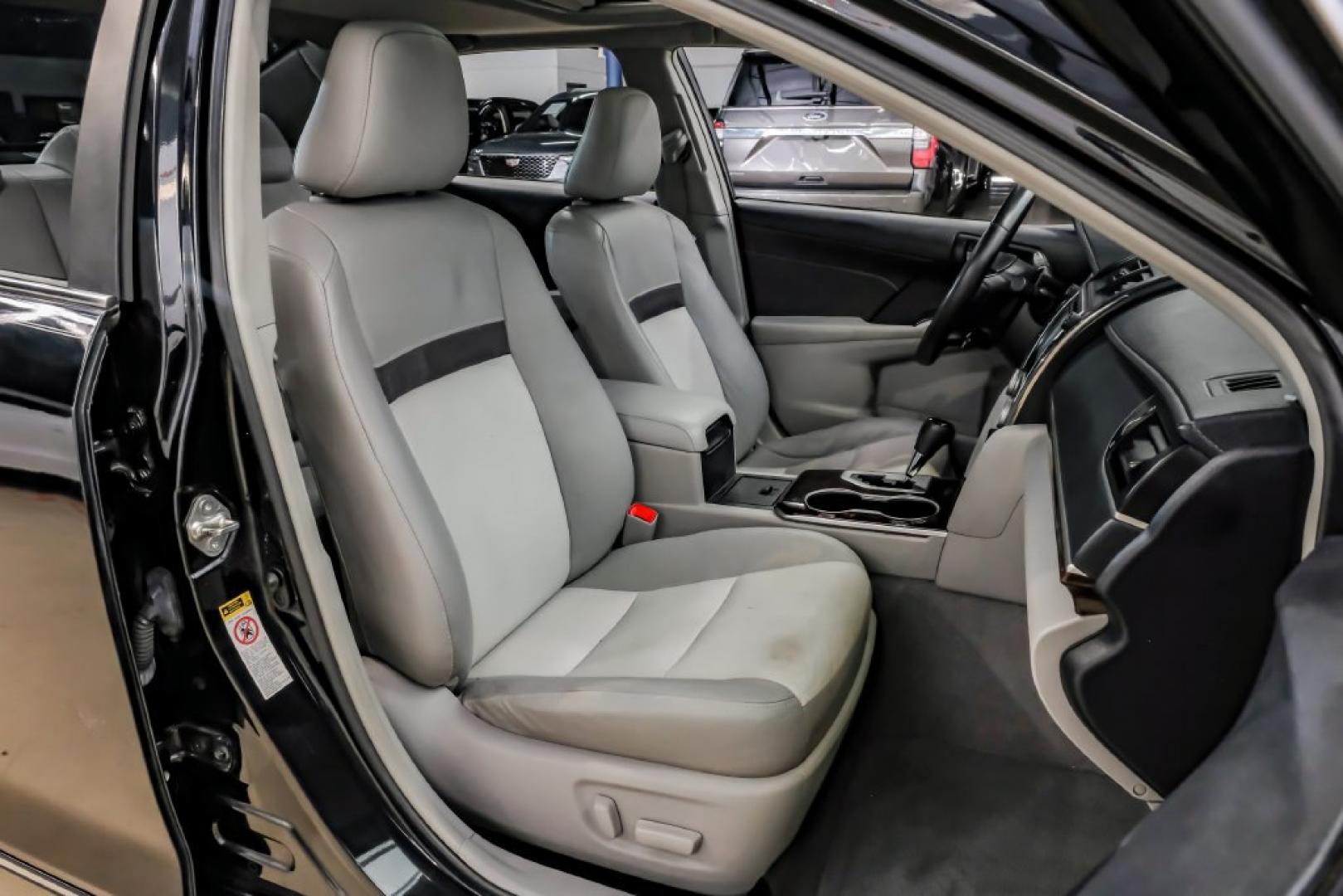 2014 Attitude Black Metallic /Ash Toyota Camry XLE (4T4BF1FK1ER) with an 2.5L I4 SMPI DOHC engine, Automatic transmission, located at 15300 Midway Rd., Addison, TX, 75001, (972) 702-0011, 32.958321, -96.838074- Photo#41