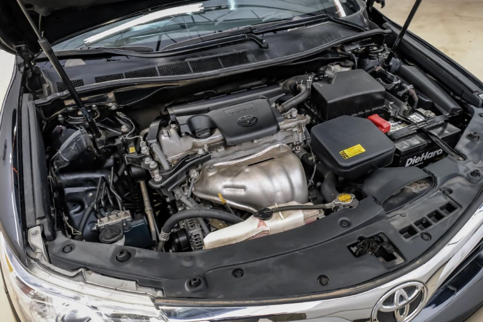 2014 Attitude Black Metallic /Ash Toyota Camry XLE (4T4BF1FK1ER) with an 2.5L I4 SMPI DOHC engine, Automatic transmission, located at 15300 Midway Rd., Addison, TX, 75001, (972) 702-0011, 32.958321, -96.838074- Photo#61
