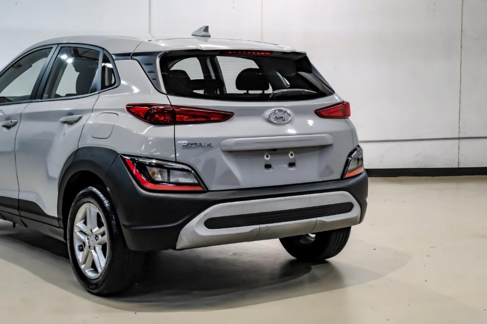 2023 Silver /Black Hyundai Kona SE (KM8K22AB4PU) with an 2.0L I4 DOHC Dual CVVT engine, CVT transmission, located at 15300 Midway Rd., Addison, TX, 75001, (972) 702-0011, 32.958321, -96.838074- Photo#13