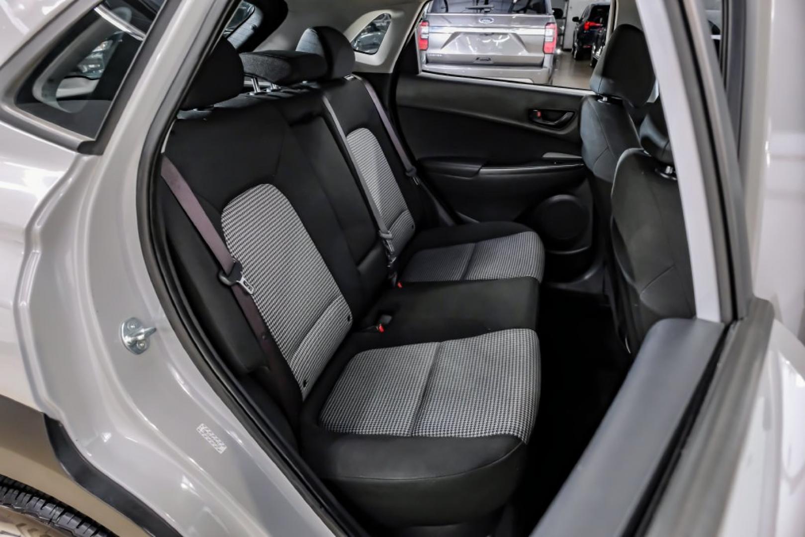 2023 Silver /Black Hyundai Kona SE (KM8K22AB4PU) with an 2.0L I4 DOHC Dual CVVT engine, CVT transmission, located at 15300 Midway Rd., Addison, TX, 75001, (972) 702-0011, 32.958321, -96.838074- Photo#40