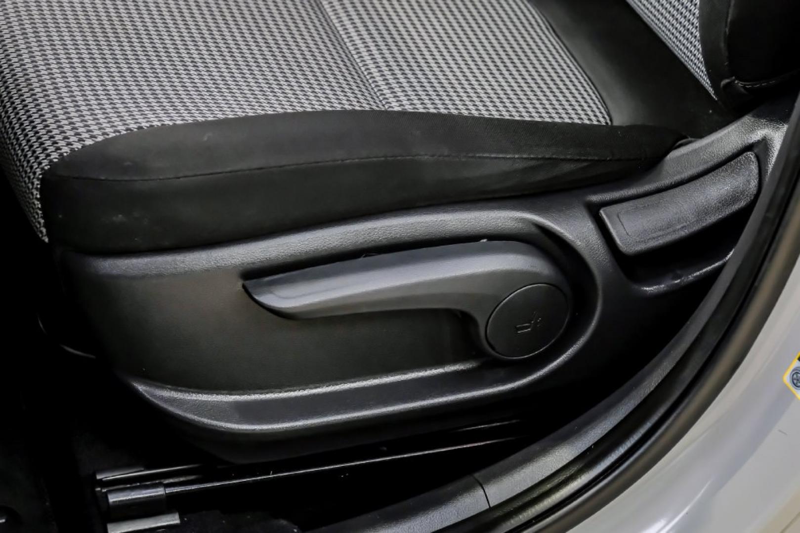 2023 Silver /Black Hyundai Kona SE (KM8K22ABXPU) with an 2.0L I4 DOHC Dual CVVT engine, CVT transmission, located at 15300 Midway Rd., Addison, TX, 75001, (972) 702-0011, 32.958321, -96.838074- Photo#37