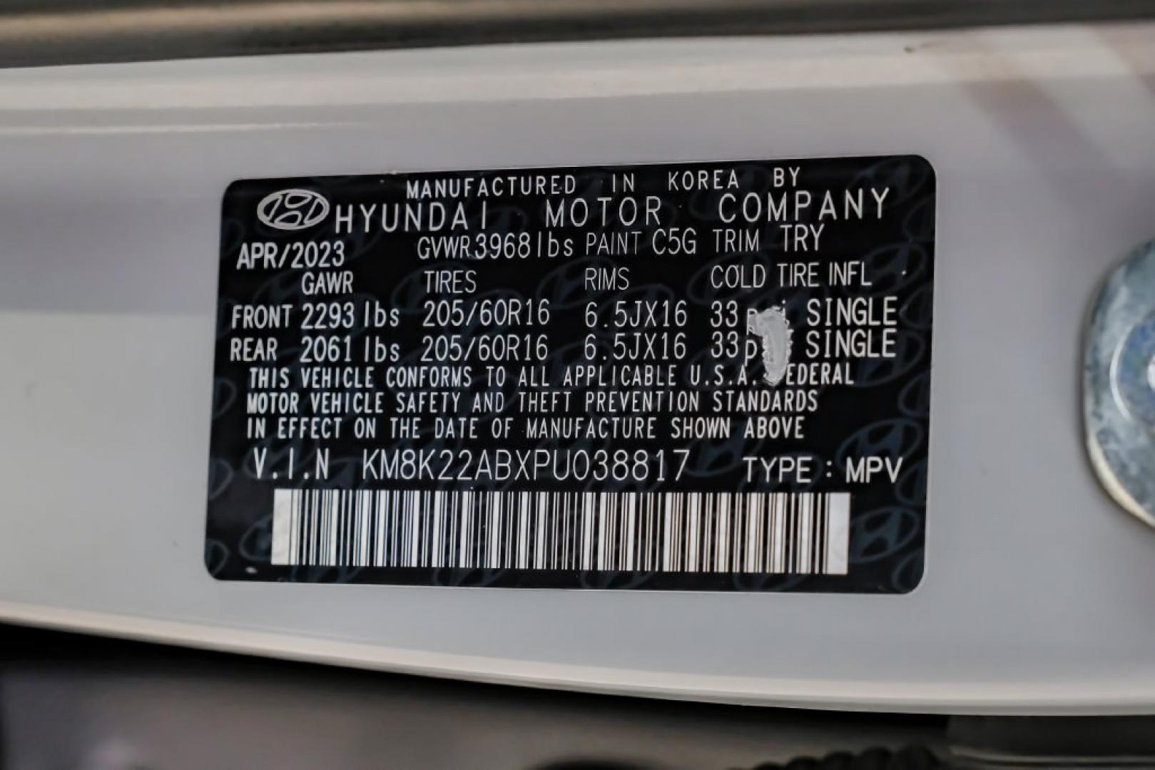 2023 Silver /Black Hyundai Kona SE (KM8K22ABXPU) with an 2.0L I4 DOHC Dual CVVT engine, CVT transmission, located at 15300 Midway Rd., Addison, TX, 75001, (972) 702-0011, 32.958321, -96.838074- Photo#65