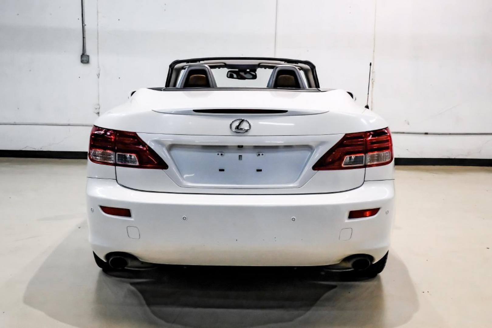 2013 Starfire Pearl /Saddle Lexus IS 250 C (JTHFF2C29D2) with an 2.5L V6 DOHC 24V VVT-i engine, Automatic transmission, located at 15300 Midway Rd., Addison, TX, 75001, (972) 702-0011, 32.958321, -96.838074- Photo#15