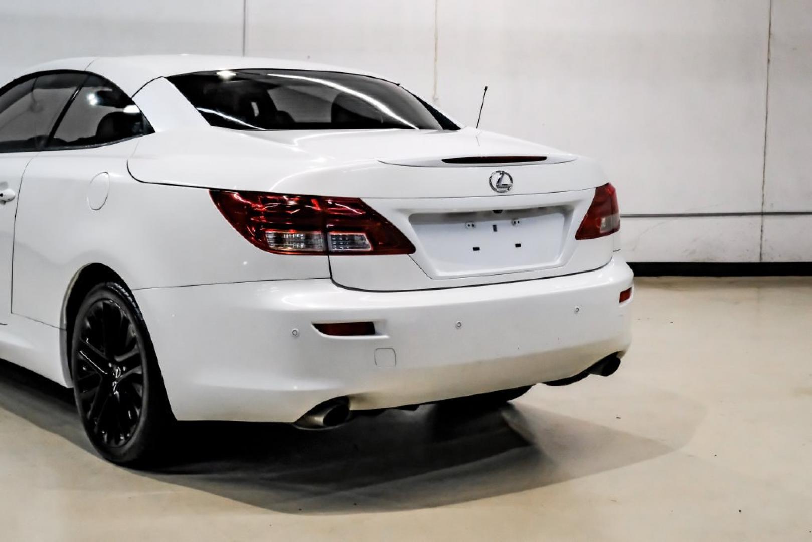 2013 Starfire Pearl /Saddle Lexus IS 250 C (JTHFF2C29D2) with an 2.5L V6 DOHC 24V VVT-i engine, Automatic transmission, located at 15300 Midway Rd., Addison, TX, 75001, (972) 702-0011, 32.958321, -96.838074- Photo#19