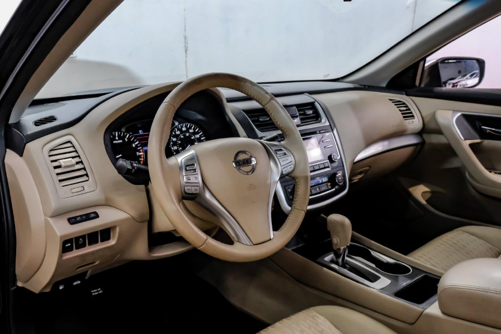 2017 Super Black /Beige Nissan Altima 2.5 SV (1N4AL3AP6HC) with an 2.5L 4-Cylinder DOHC 16V engine, CVT transmission, located at 15300 Midway Rd., Addison, TX, 75001, (972) 702-0011, 32.958321, -96.838074- Photo#2