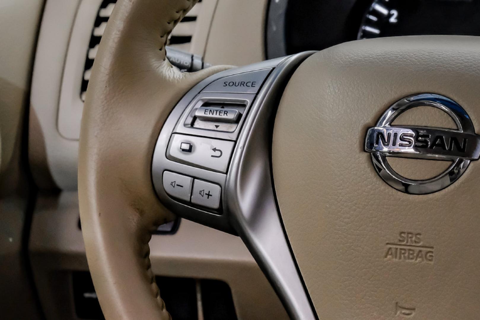 2017 Super Black /Beige Nissan Altima 2.5 SV (1N4AL3AP6HC) with an 2.5L 4-Cylinder DOHC 16V engine, CVT transmission, located at 15300 Midway Rd., Addison, TX, 75001, (972) 702-0011, 32.958321, -96.838074- Photo#21