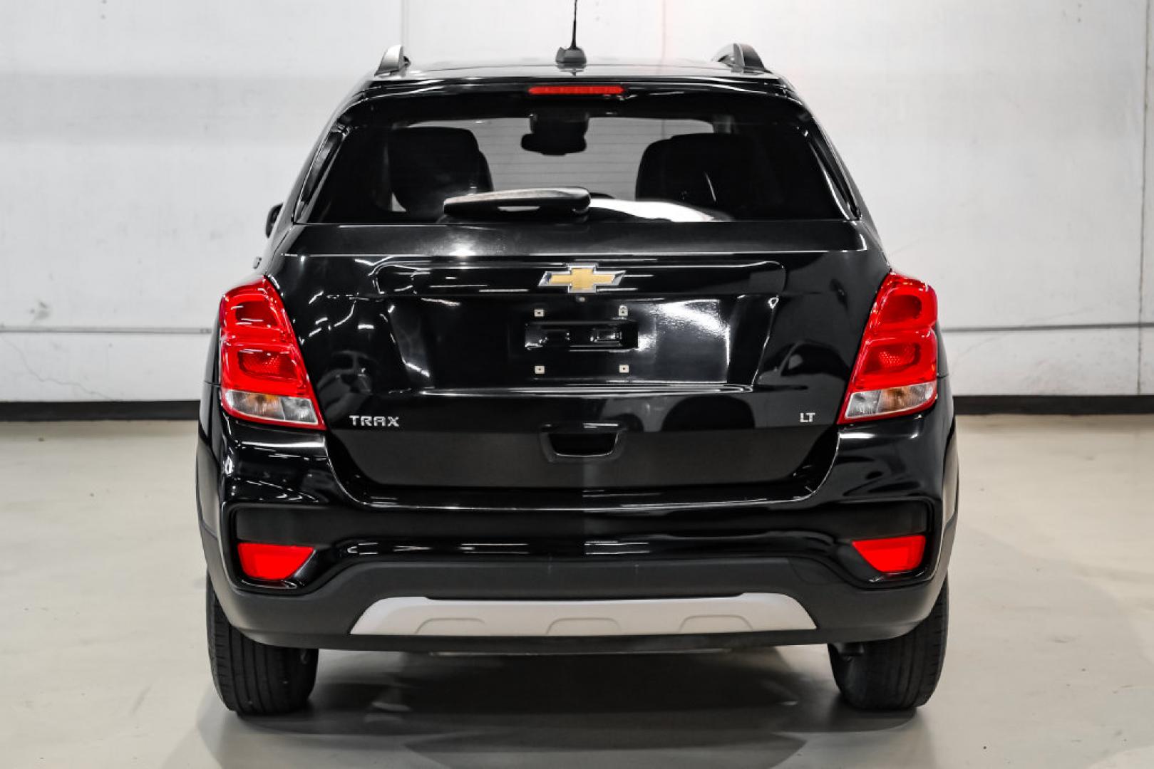 2019 Black Metallic /Jet Black Chevrolet Trax LT (3GNCJLSB1KL) with an ECOTEC 1.4L I4 SMPI DOHC Turbocharged VVT engine, Automatic transmission, located at 15300 Midway Rd., Addison, TX, 75001, (972) 702-0011, 32.958321, -96.838074- Photo#8