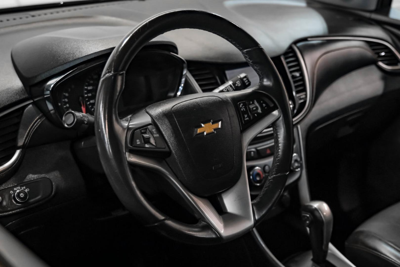 2019 Black Metallic /Jet Black Chevrolet Trax LT (3GNCJLSB1KL) with an ECOTEC 1.4L I4 SMPI DOHC Turbocharged VVT engine, Automatic transmission, located at 15300 Midway Rd., Addison, TX, 75001, (972) 702-0011, 32.958321, -96.838074- Photo#14
