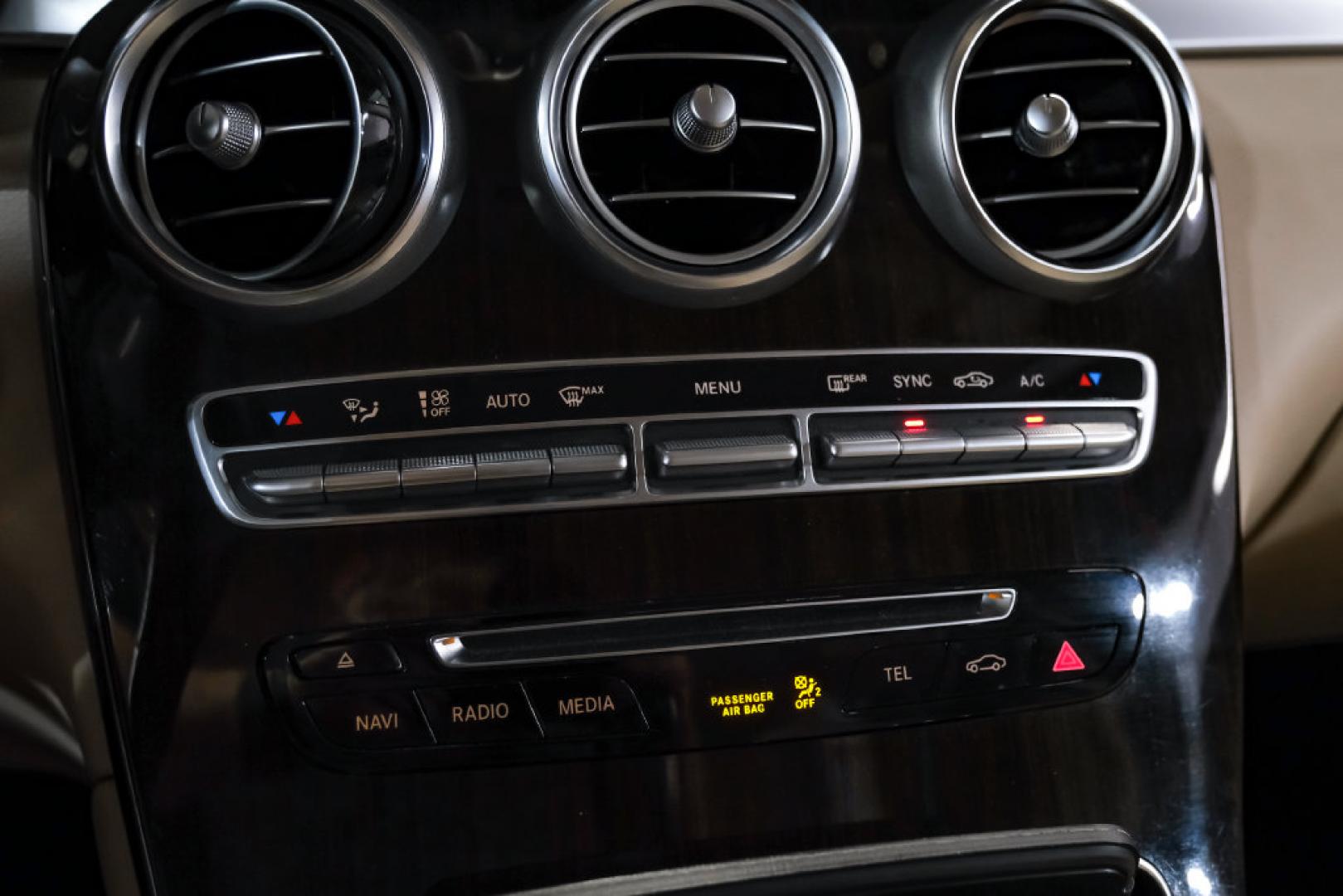 2019 designo Cardinal Red Metallic /Silk Beige Mercedes-Benz GLC GLC 300 (WDC0G4JB0KF) with an I4 engine, Automatic transmission, located at 15300 Midway Rd., Addison, TX, 75001, (972) 702-0011, 32.958321, -96.838074- Photo#23