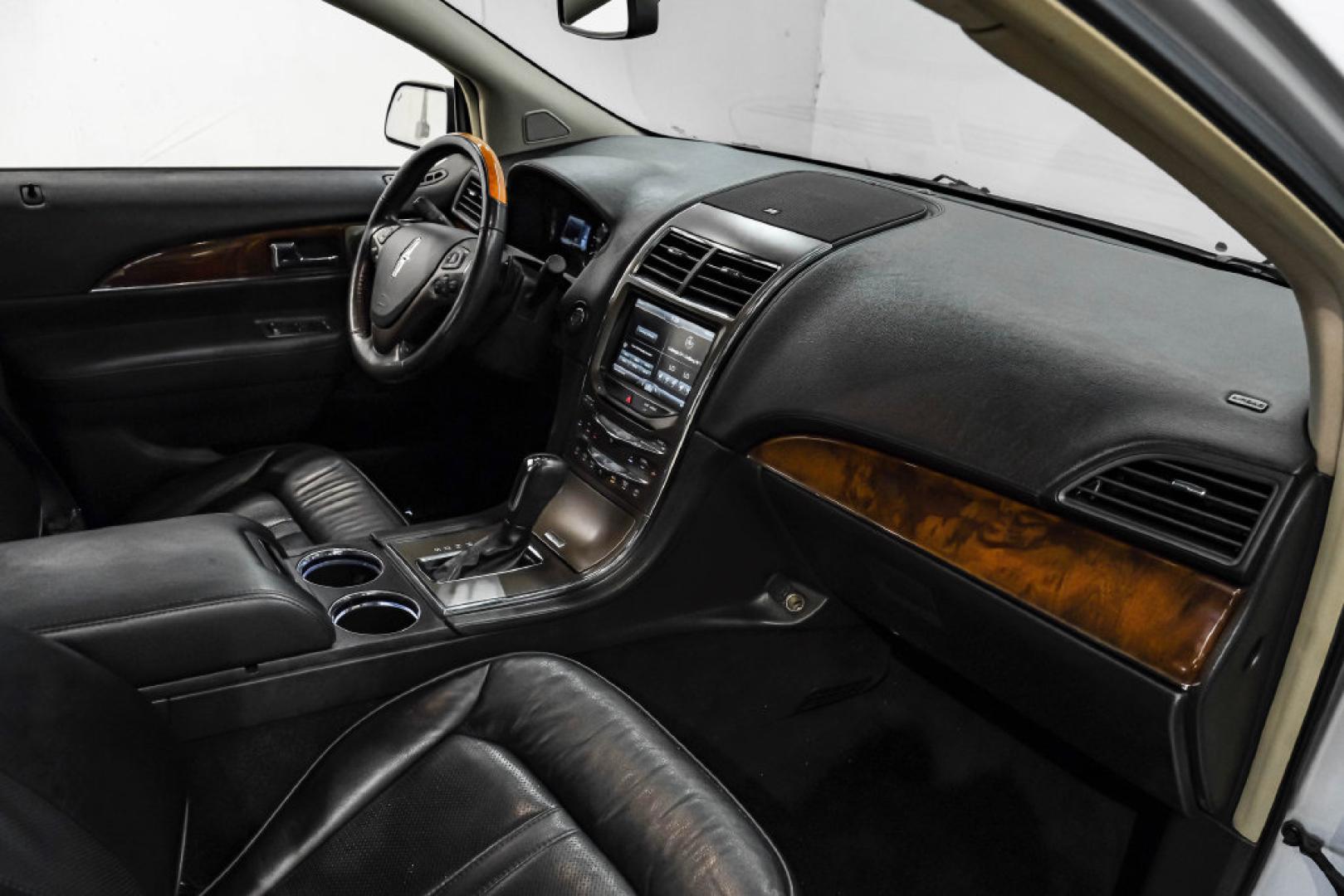 2014 Ingot Silver /Charcoal W/Black Piping Lincoln MKX Base (2LMDJ6JK4EB) with an 3.7L V6 Ti-VCT 24V engine, Automatic transmission, located at 15300 Midway Rd., Addison, TX, 75001, (972) 702-0011, 32.958321, -96.838074- Photo#17