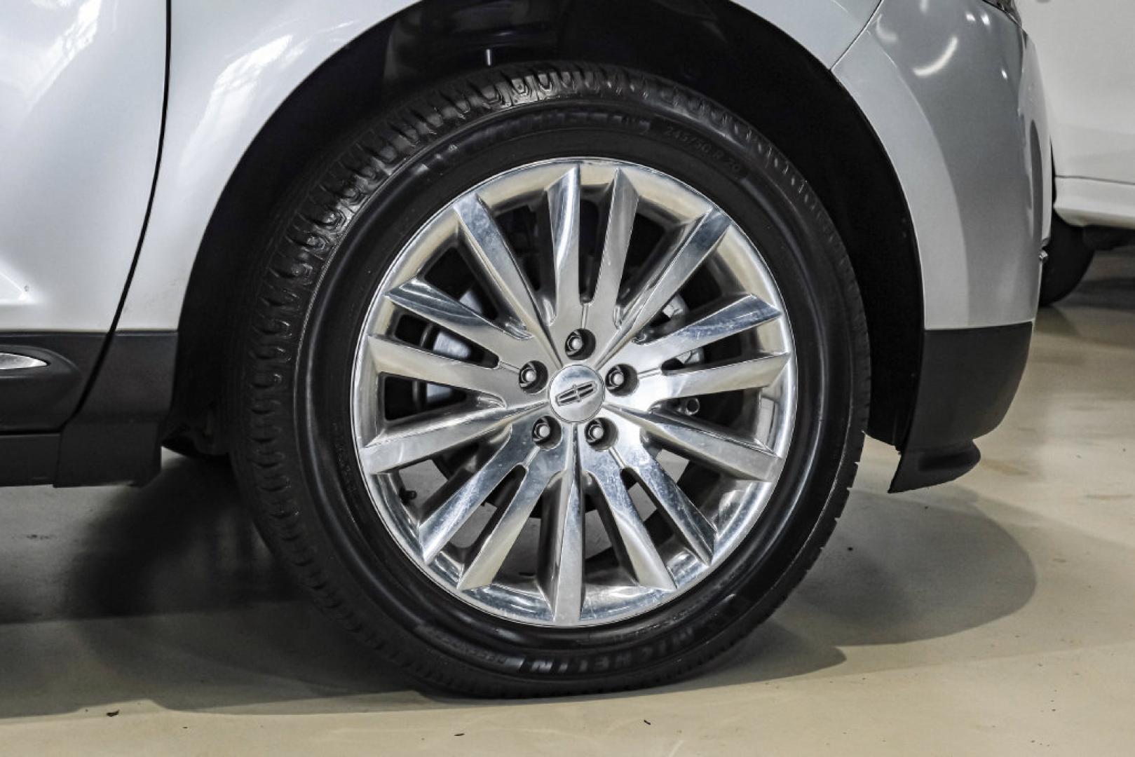 2014 Ingot Silver /Charcoal W/Black Piping Lincoln MKX Base (2LMDJ6JK4EB) with an 3.7L V6 Ti-VCT 24V engine, Automatic transmission, located at 15300 Midway Rd., Addison, TX, 75001, (972) 702-0011, 32.958321, -96.838074- Photo#53