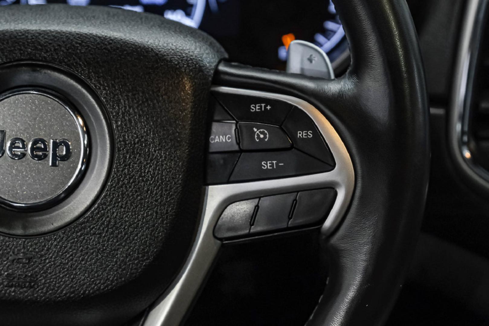 2015 Brilliant Black Crystal Pearlcoat /Black Jeep Grand Cherokee Altitude (1C4RJFAG0FC) with an 3.6L V6 24V VVT engine, Automatic transmission, located at 15300 Midway Rd., Addison, TX, 75001, (972) 702-0011, 32.958321, -96.838074- Photo#22