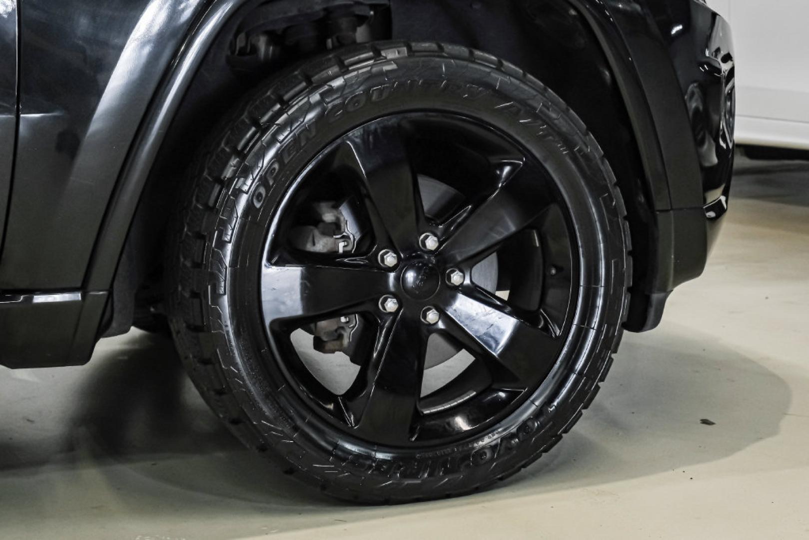 2015 Brilliant Black Crystal Pearlcoat /Black Jeep Grand Cherokee Altitude (1C4RJFAG0FC) with an 3.6L V6 24V VVT engine, Automatic transmission, located at 15300 Midway Rd., Addison, TX, 75001, (972) 702-0011, 32.958321, -96.838074- Photo#52