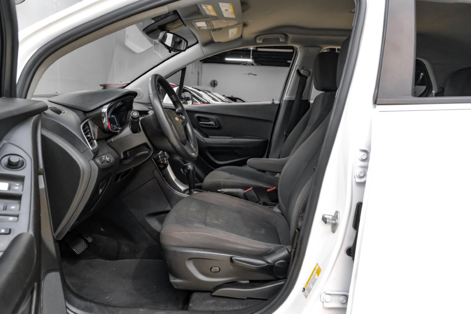 2019 Summit White /Black Chevrolet Trax LS (3GNCJKSB8KL) with an ECOTEC 1.4L I4 SMPI DOHC Turbocharged VVT engine, Automatic transmission, located at 15300 Midway Rd., Addison, TX, 75001, (972) 702-0011, 32.958321, -96.838074- Photo#3
