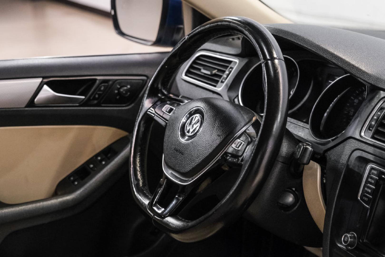 2017 Blue Metallic /Cornsilk Beige Volkswagen Jetta 1.4T SE (3VWB67AJ6HM) with an 1.4L TSI engine, Manual transmission, located at 15300 Midway Rd., Addison, TX, 75001, (972) 702-0011, 32.958321, -96.838074- Photo#13