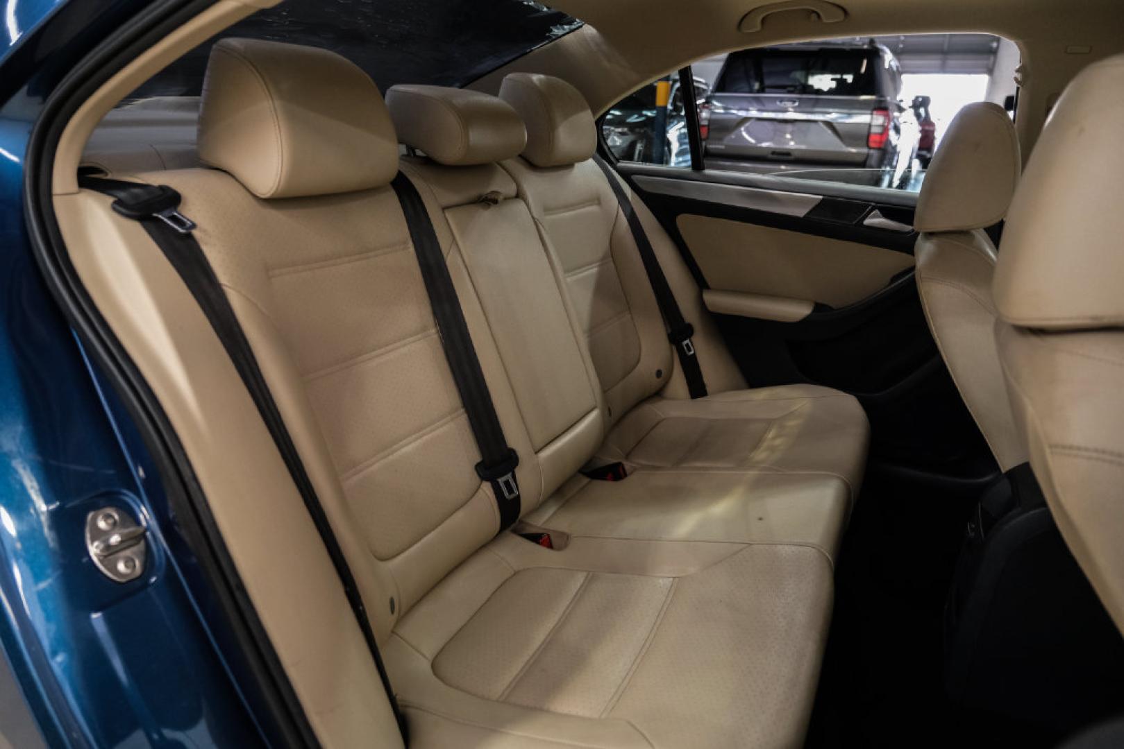 2017 Blue Metallic /Cornsilk Beige Volkswagen Jetta 1.4T SE (3VWB67AJ6HM) with an 1.4L TSI engine, Manual transmission, located at 15300 Midway Rd., Addison, TX, 75001, (972) 702-0011, 32.958321, -96.838074- Photo#34