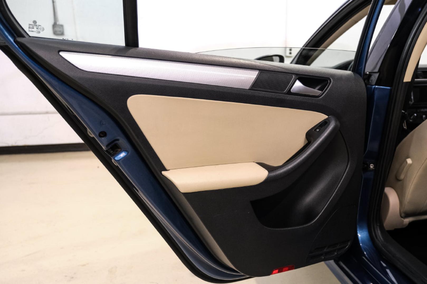 2017 Blue Metallic /Cornsilk Beige Volkswagen Jetta 1.4T SE (3VWB67AJ6HM) with an 1.4L TSI engine, Manual transmission, located at 15300 Midway Rd., Addison, TX, 75001, (972) 702-0011, 32.958321, -96.838074- Photo#44