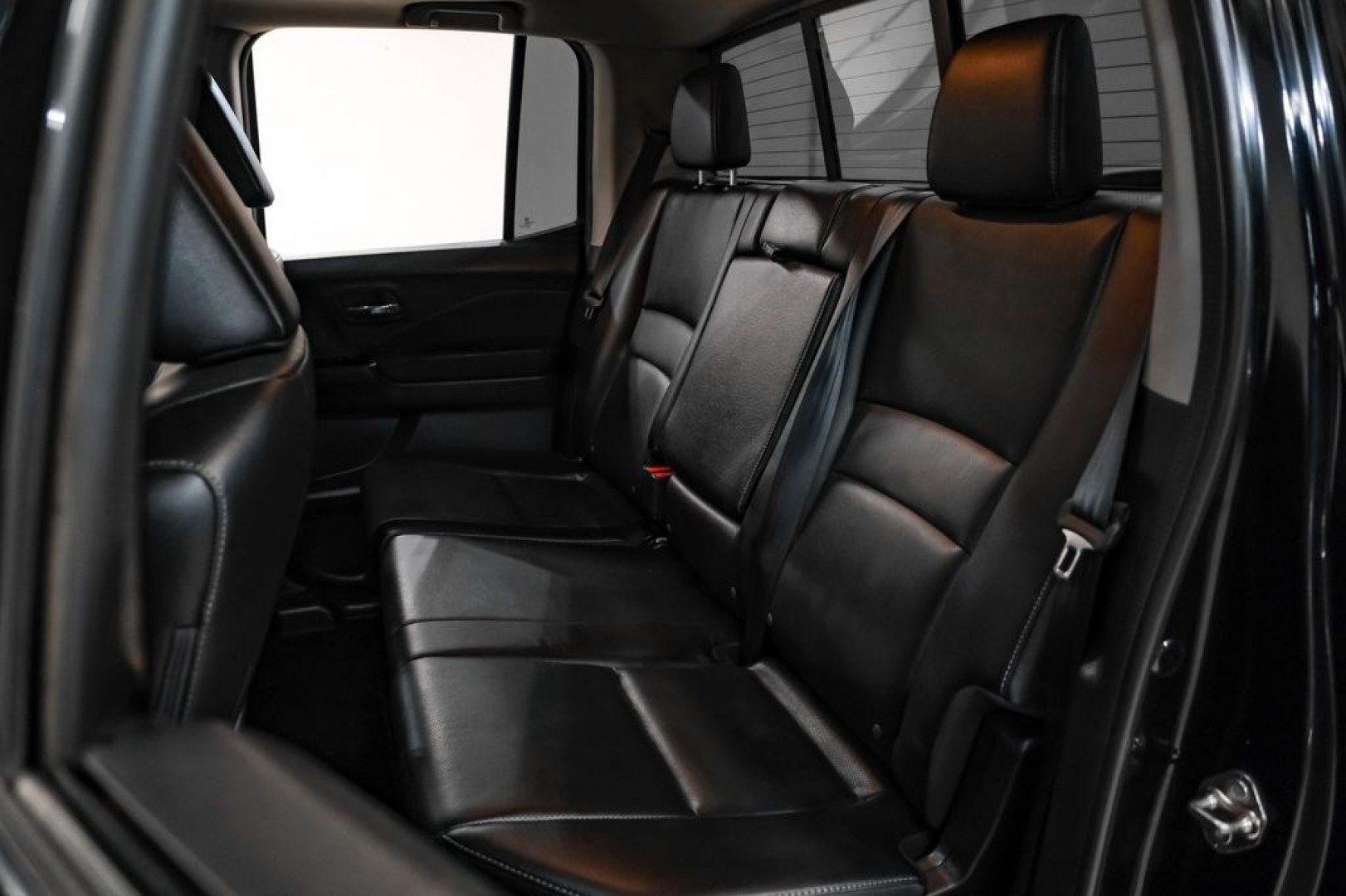 2019 Crystal Black Pearl /Black Honda Ridgeline RTL-E (5FPYK3F75KB) with an 3.5L V6 SOHC i-VTEC 24V engine, Automatic transmission, located at 15300 Midway Rd., Addison, TX, 75001, (972) 702-0011, 32.958321, -96.838074 - Photo#41