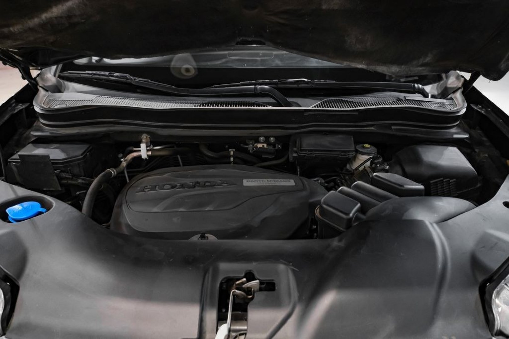 2019 Crystal Black Pearl /Black Honda Ridgeline RTL-E (5FPYK3F75KB) with an 3.5L V6 SOHC i-VTEC 24V engine, Automatic transmission, located at 15300 Midway Rd., Addison, TX, 75001, (972) 702-0011, 32.958321, -96.838074 - Photo#53