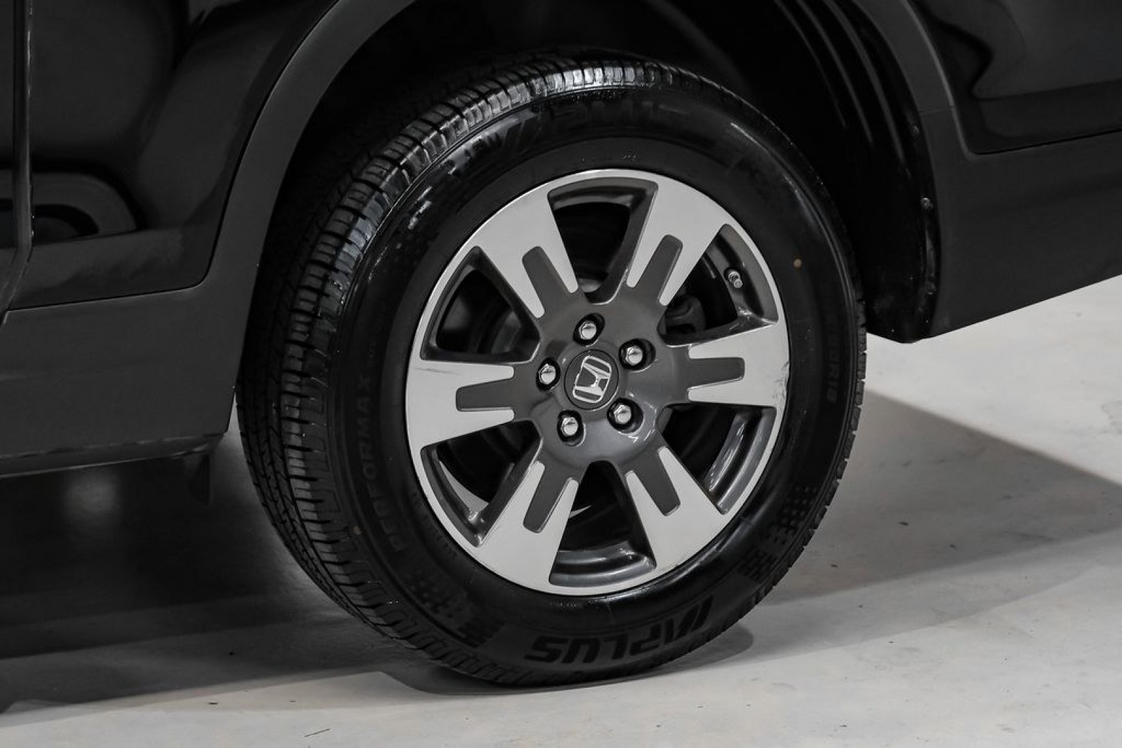 2019 Crystal Black Pearl /Black Honda Ridgeline RTL-E (5FPYK3F75KB) with an 3.5L V6 SOHC i-VTEC 24V engine, Automatic transmission, located at 15300 Midway Rd., Addison, TX, 75001, (972) 702-0011, 32.958321, -96.838074 - Photo#63