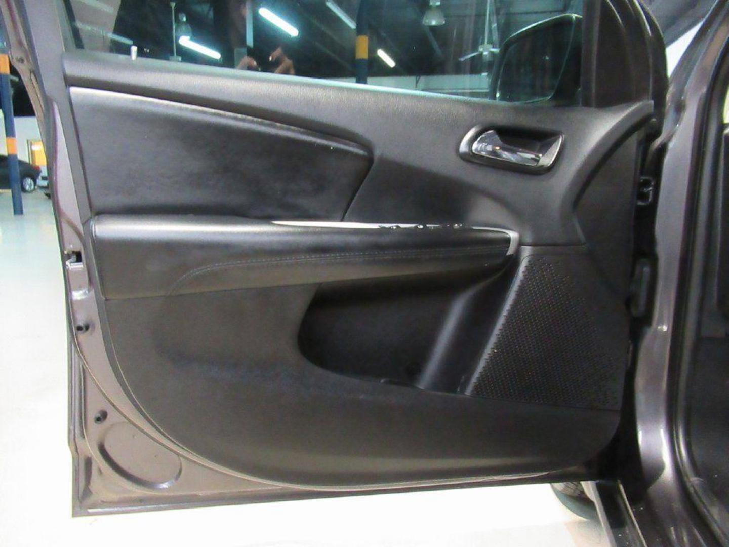 2019 Granite Crystal Metallic Clearcoat /Black Dodge Journey SE (3C4PDCAB6KT) with an 2.4L I4 DOHC 16V Dual VVT engine, Automatic transmission, located at 15300 Midway Rd., Addison, TX, 75001, (972) 702-0011, 32.958321, -96.838074 - HOME OF THE NO HAGGLE PRICE - WHOLESALE PRICES TO THE PUBLIC!! Journey SE, 4D Sport Utility, 2.4L I4 DOHC 16V Dual VVT, 4-Speed Automatic VLP, FWD, Granite Crystal Metallic Clearcoat, Black Cloth.<br><br>Granite Crystal Metallic Clearcoat 2019 Dodge Journey SE<br><br>Recent Arrival!<br><br>Awards:<b - Photo#25