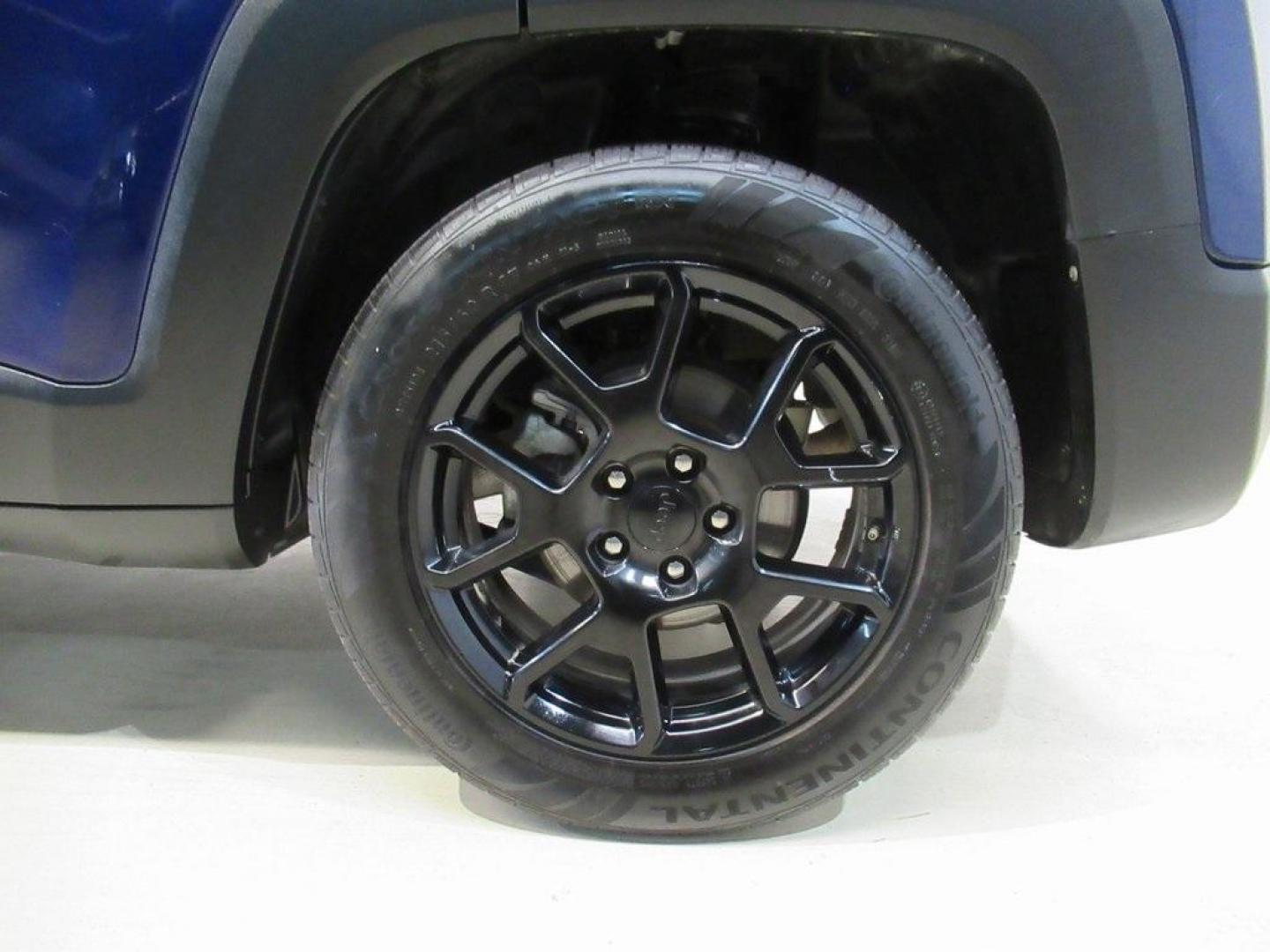 2020 Jetset Blue Clearcoat /Black Jeep Renegade Altitude (ZACNJABB7LP) with an 2.4L I4 engine, Automatic transmission, located at 15300 Midway Rd., Addison, TX, 75001, (972) 702-0011, 32.958321, -96.838074 - Introducing the 2020 Jeep Renegade Altitude, now available at Midway Auto Group in Addison, Texas. This compact SUV seamlessly blends rugged capability with modern design, making it an excellent choice for both urban commutes and off-road adventures.<br><br>Key Features:<br><br>Engine: 1.3L I4 Turbo - Photo#9