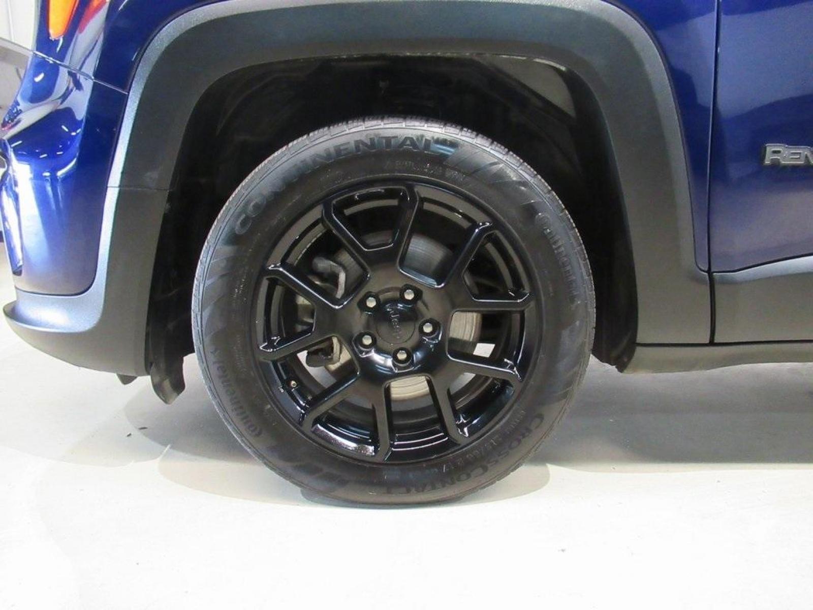 2020 Jetset Blue Clearcoat /Black Jeep Renegade Latitude (ZACNJABB7LP) with an 2.4L I4 engine, Automatic transmission, located at 15300 Midway Rd., Addison, TX, 75001, (972) 702-0011, 32.958321, -96.838074 - Photo #8